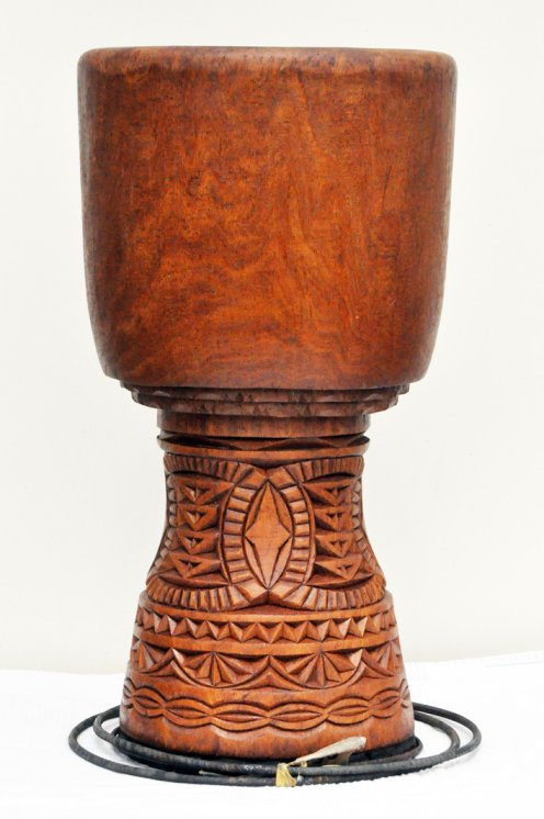 Buschmango (Dugura) Djembe Korpus aus Guinea - Oberklasse Djembe