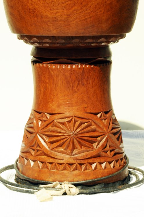 Buschmango (Dugura) Djembe Korpus aus Guinea - Oberklasse Djembe