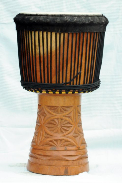 Große Djembe aus Guinea - Oberklasse Djembe Trommel