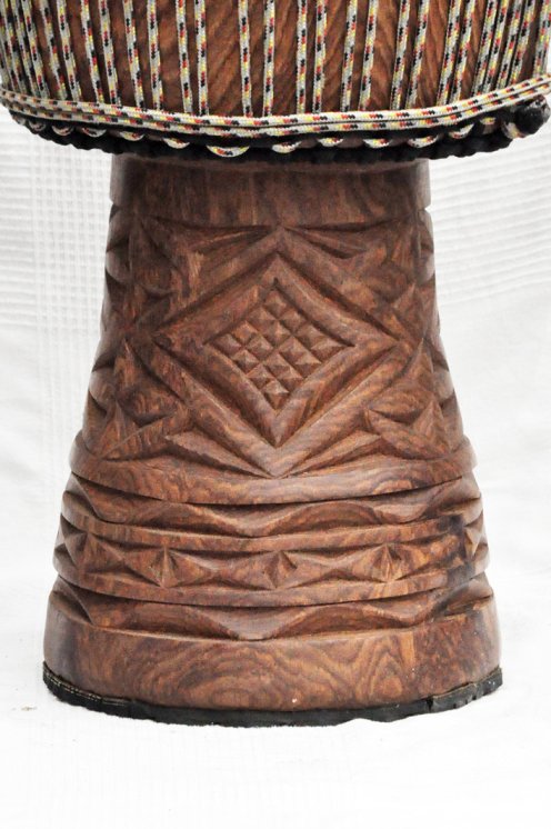 Große Djembe aus Guinea - Oberklasse Djembe Trommel