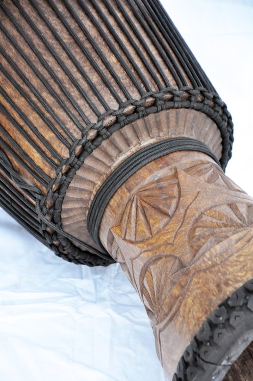 Große Djembe aus Guinea - Oberklasse Djembe Trommel