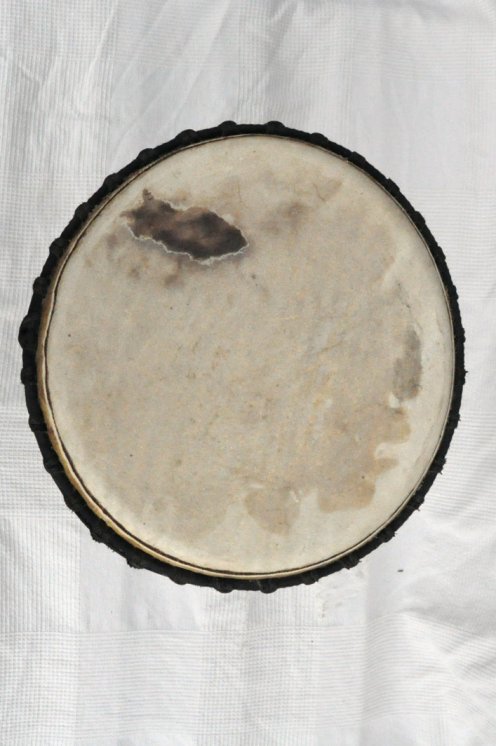 Djembe aus Guinea mit Kuhfell - Kalbfell, Rinderfell, Stierfell oberklasse Djembe Trommel