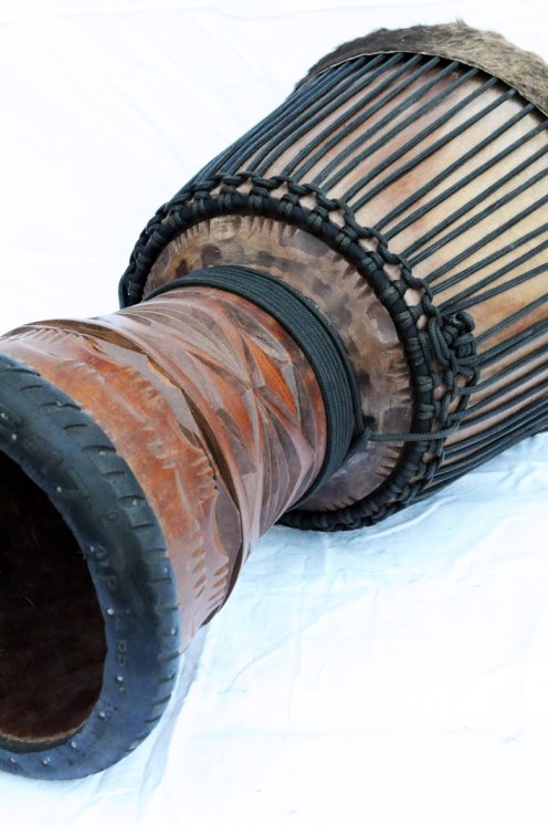 Große Djembe aus Guinea - Oberklasse Djembe Trommel