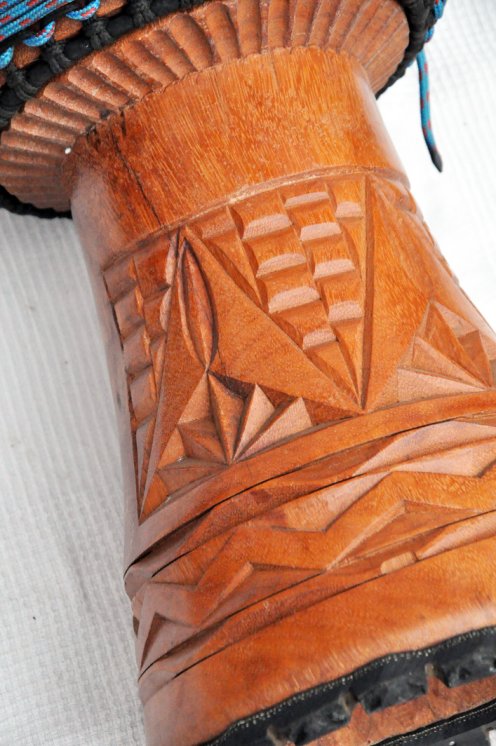 Große Djembe aus Guinea - Oberklasse Djembe Trommel