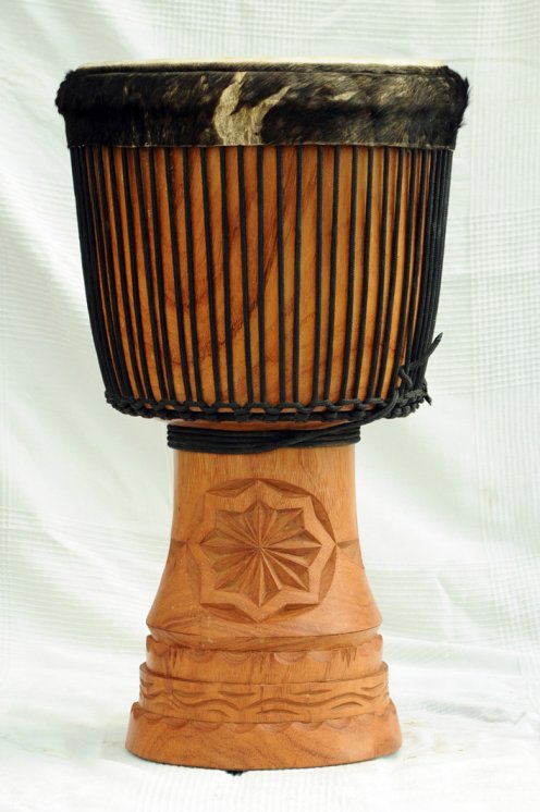 Große Djembe aus Guinea - Oberklasse Djembe Trommel
