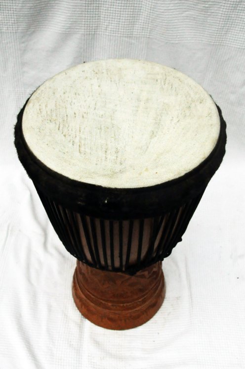 Große Djembe aus Guinea - Oberklasse Djembe Trommel