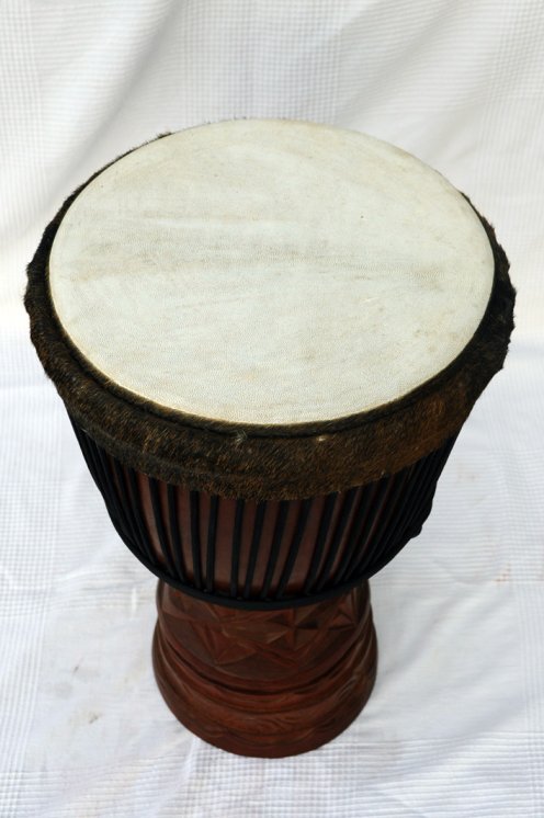 Große Djembe aus Guinea - Oberklasse Djembe Trommel