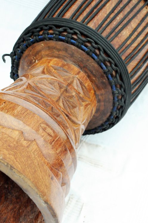 Große Djembe aus Guinea - Oberklasse Djembe Trommel