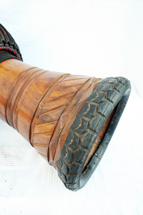 Profi Djembe kaufen - Große Bushmango Djembe Trommel aus Guinea