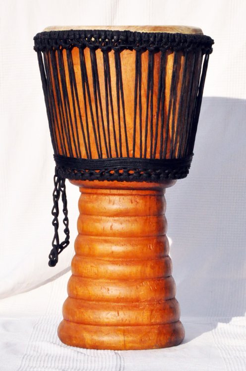 Günstige Djembe kaufen - Große billige Djembe Trommel aus Ghana
