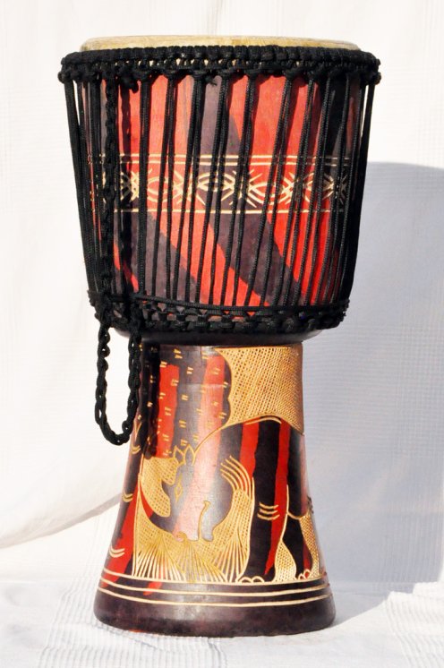 Günstige Djembe kaufen - Große billige Djembe Trommel aus Ghana