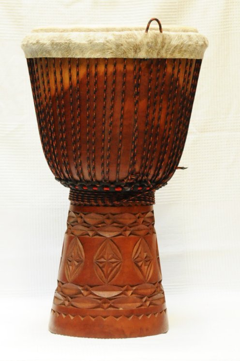 Große Top Guinea Djembe Mahagoni: guineische Djembe kaufen (Acajou, Djala)