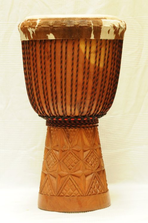 Große Top Guinea Djembe Buschmango: guineische Djembe kaufen (Dugura, Dimb)
