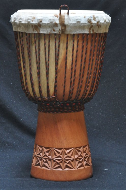 Djembé Guinée en linké (grand) en vente : acheter un djembe guinéen en lingué (grand)