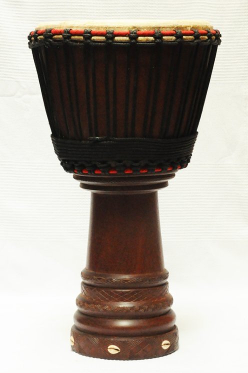 Profi Djembe kaufen - Große Mahagoni Djembe Trommel aus Mali