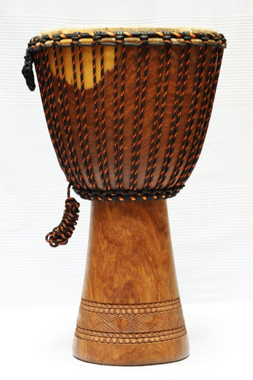 Profi Djembe mit Kuhfell kaufen - Große Buschmango Djembe Trommel aus Mali