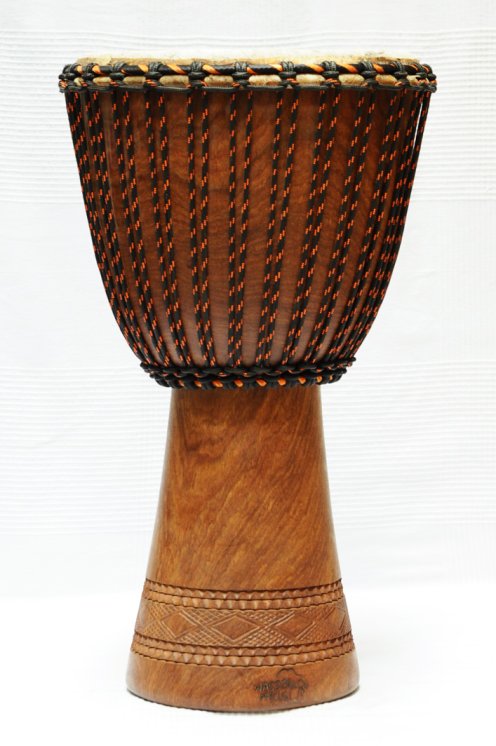 Profi Djembe mit Kuhfell kaufen - Große Buschmango Djembe Trommel aus Mali
