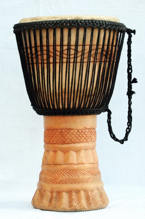 Günstige Djembe kaufen - Große billige Djembe Trommel aus Ghana
