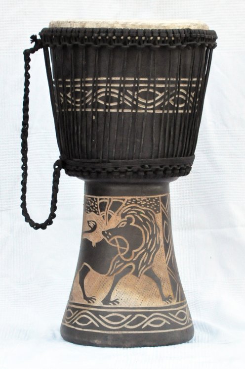 Günstige Djembe kaufen - Große billige Djembe Trommel aus Ghana