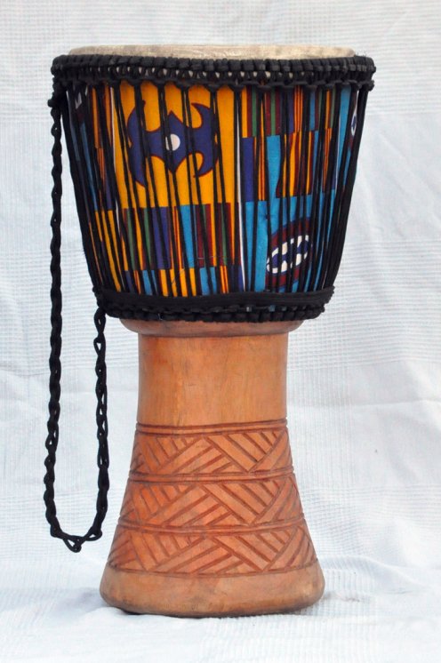 Günstige Djembe kaufen - Große billige Djembe Trommel aus Ghana