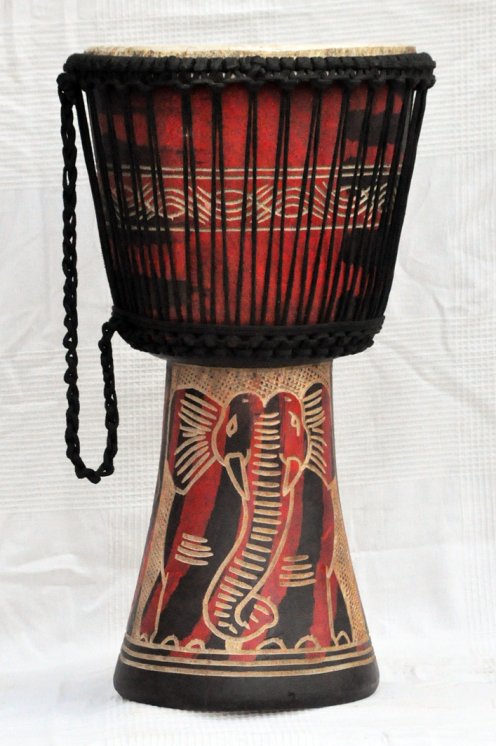 Günstige Djembe kaufen - Große billige Djembe Trommel aus Ghana