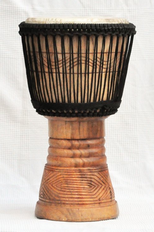 Günstige Djembe kaufen - Große billige Djembe Trommel aus Ghana