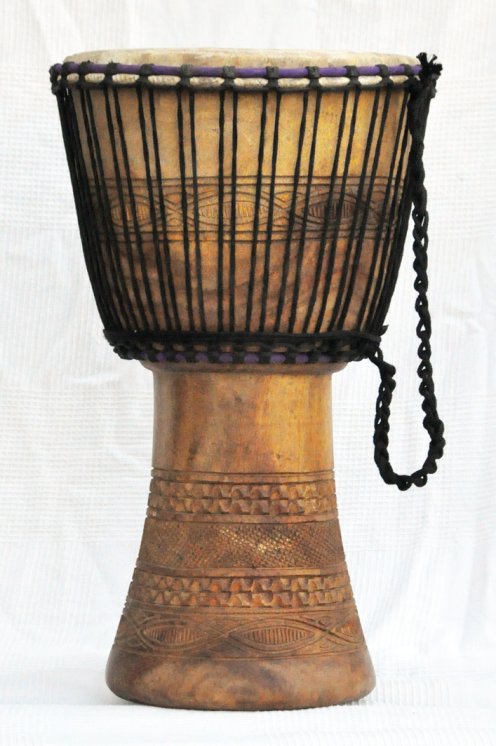 Günstige Djembe kaufen - Große billige Djembe Trommel aus Ghana