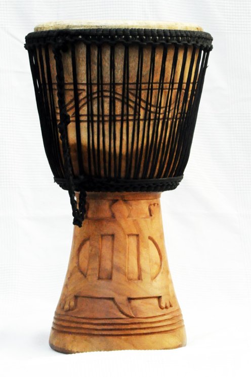 Günstige Djembe kaufen - Große billige Djembe Trommel aus Ghana
