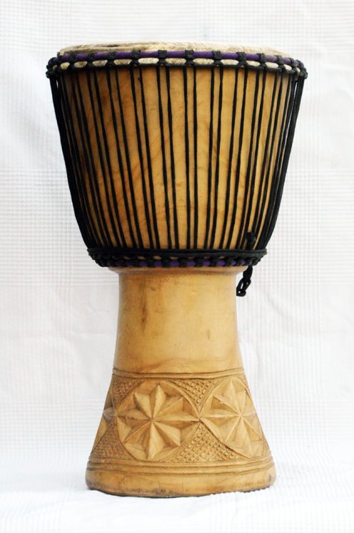 Günstige Djembe kaufen - Große billige Djembe Trommel aus Ghana
