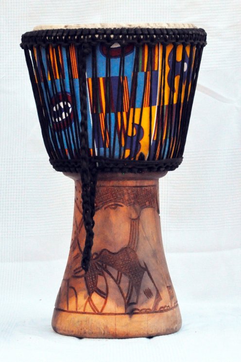 Günstige Djembe kaufen - Große billige Djembe Trommel aus Ghana