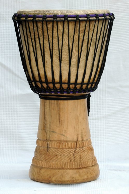Günstige Djembe kaufen - Große billige Djembe Trommel aus Ghana