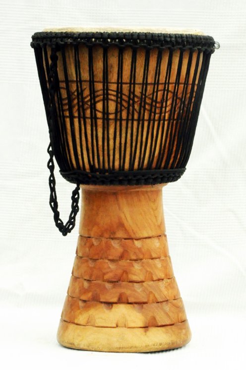 Günstige Djembe kaufen - Große billige Djembe Trommel aus Ghana