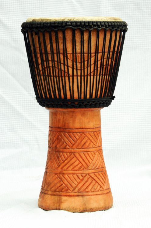 Günstige Djembe kaufen - Mittelgroße billige Djembe Trommel aus Ghana