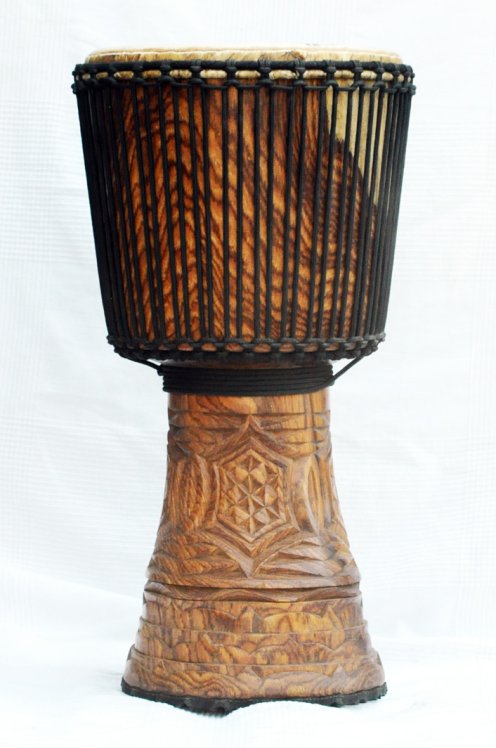 Djembe aus Guinea mit Kuhfell - Kalbfell, Rinderfell, Stierfell oberklasse Djembe Trommel