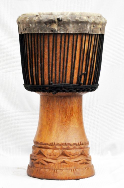 Buschmango (Dugura) Djembe aus Guinea - Hohe Qualität Djembe