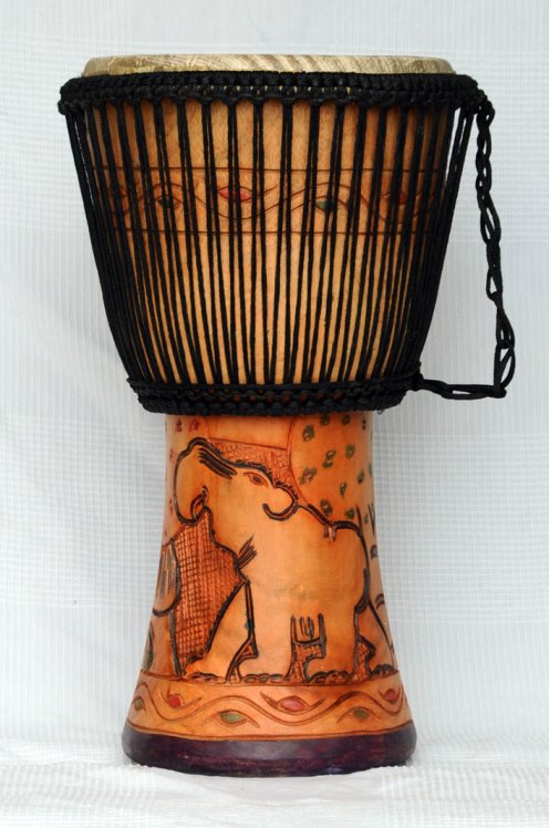 Günstige Djembe kaufen - Große billige Djembe Trommel aus Ghana
