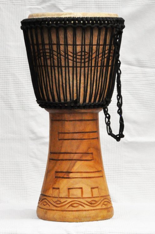 Günstige Djembe kaufen - Große billige Djembe Trommel aus Ghana