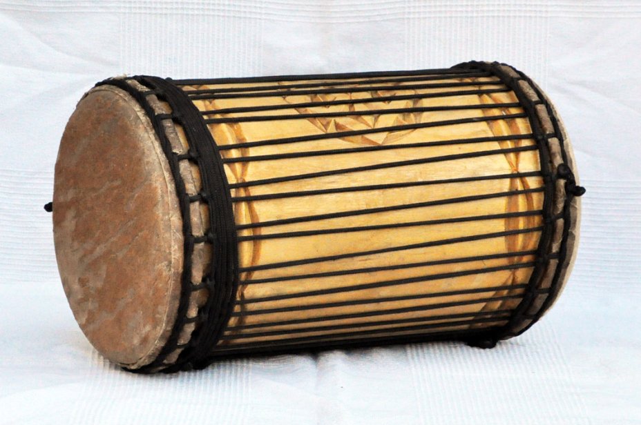 Melina traditionnelle Aufbau Kenkeni Dundun - Dundun Basstrommel aus Guinea