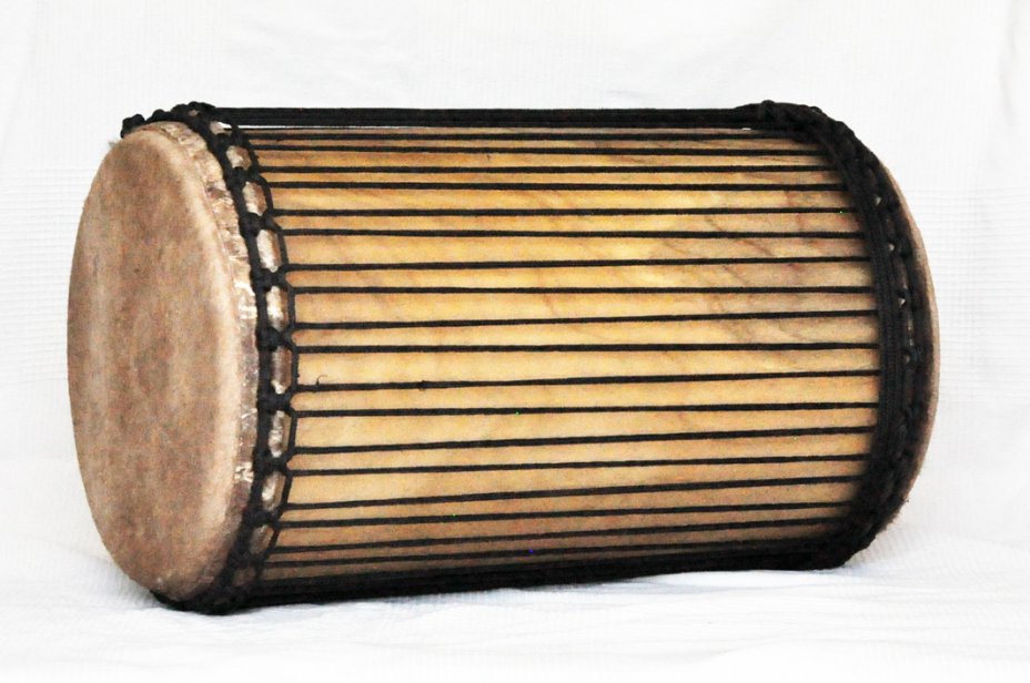 Melina Sangban aus Guinea (4 Spannreifen Aufbau)