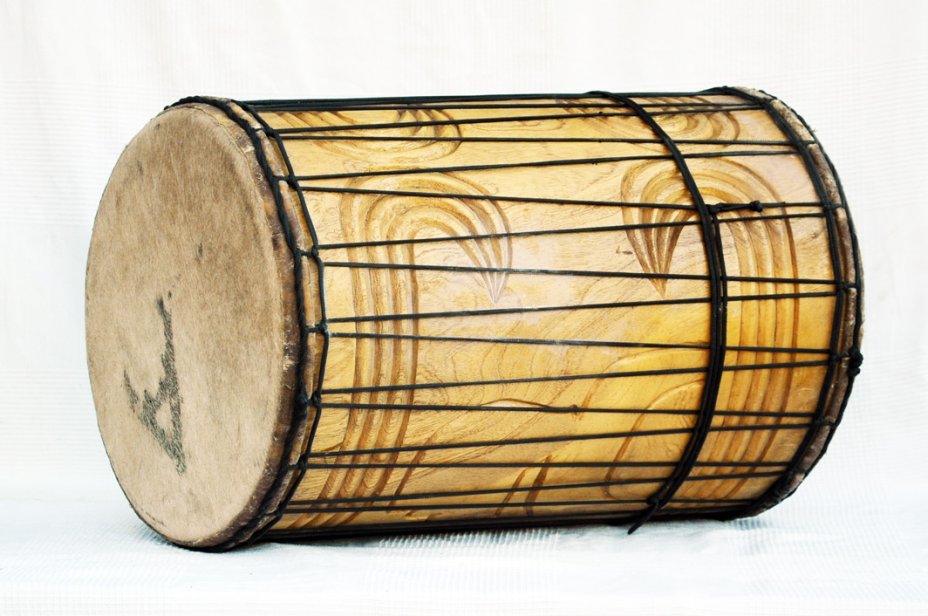 Melina traditionnelle Aufbau Dundunba Dundun - Dundun Basstrommel aus Guinea