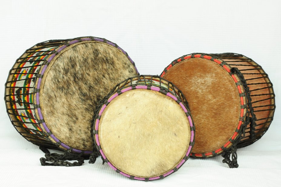 Basstrommelset kaufen - 3er kleine Basstrommel Set aus Ghana
