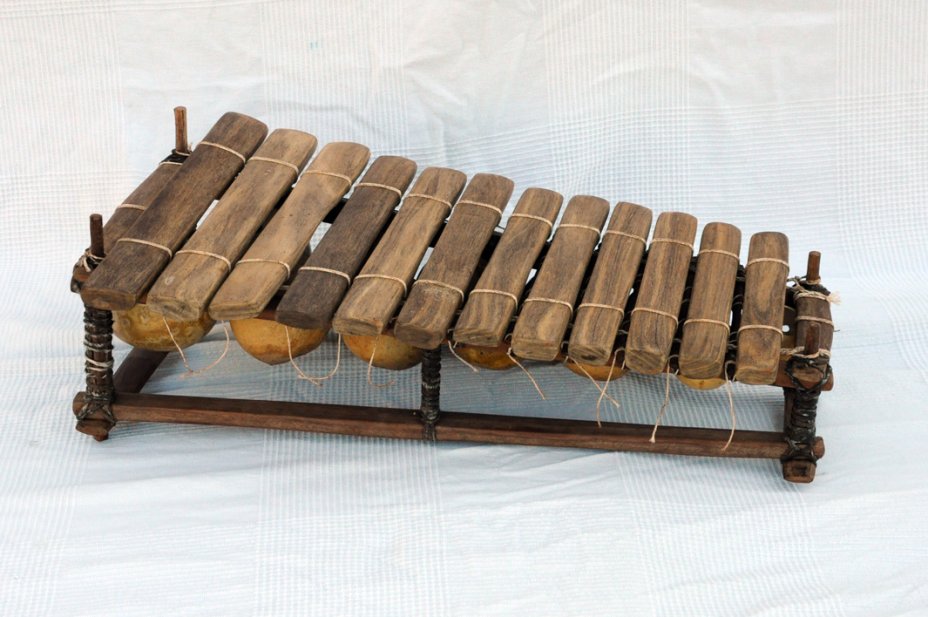 Balafon aus Burkina Faso kaufen - 12 Klangstäben pentatonisches Balafon