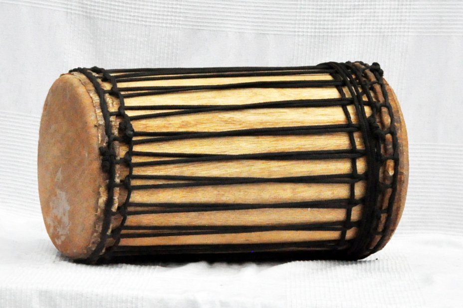Melina traditionnelle Aufbau Kenkeni Dundun - Dundun Basstrommel aus Guinea
