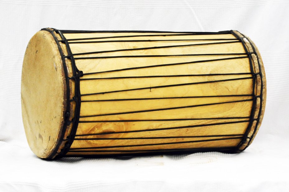 Melina traditionnelle Aufbau Dundunba Dundun - Dundun Basstrommel aus Guinea