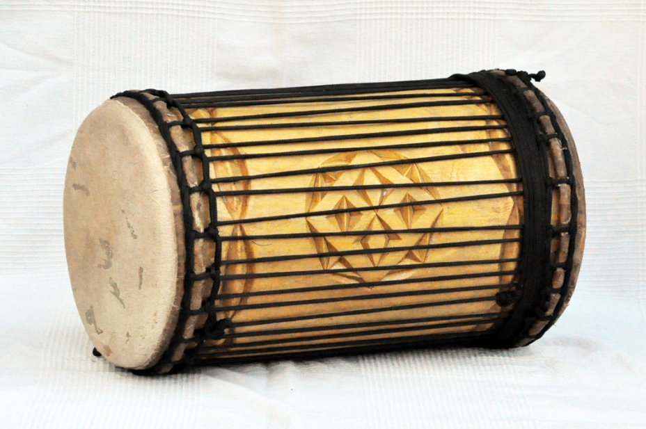 Melina traditionnelle Aufbau Kenkeni Dundun - Dundun Basstrommel aus Guinea