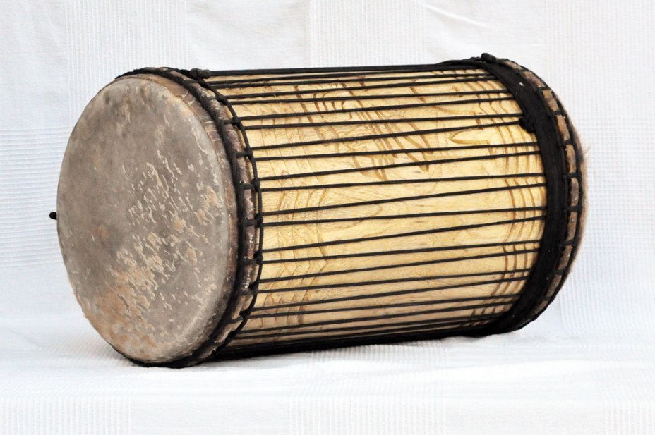 Melina Sangban aus Guinea (Traditionnelle Aufbau)