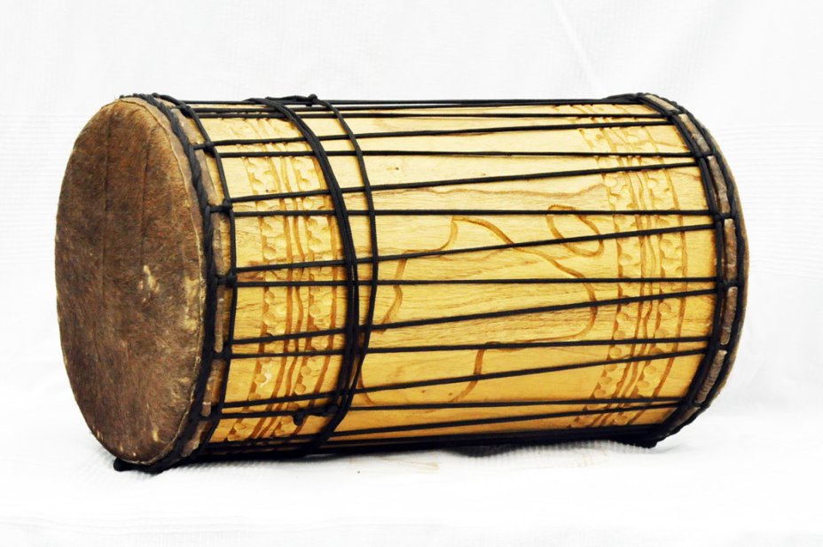 Melina Traditionnelle Aufbau Sangban Dundun - Dundun Basstrommel aus Guinea