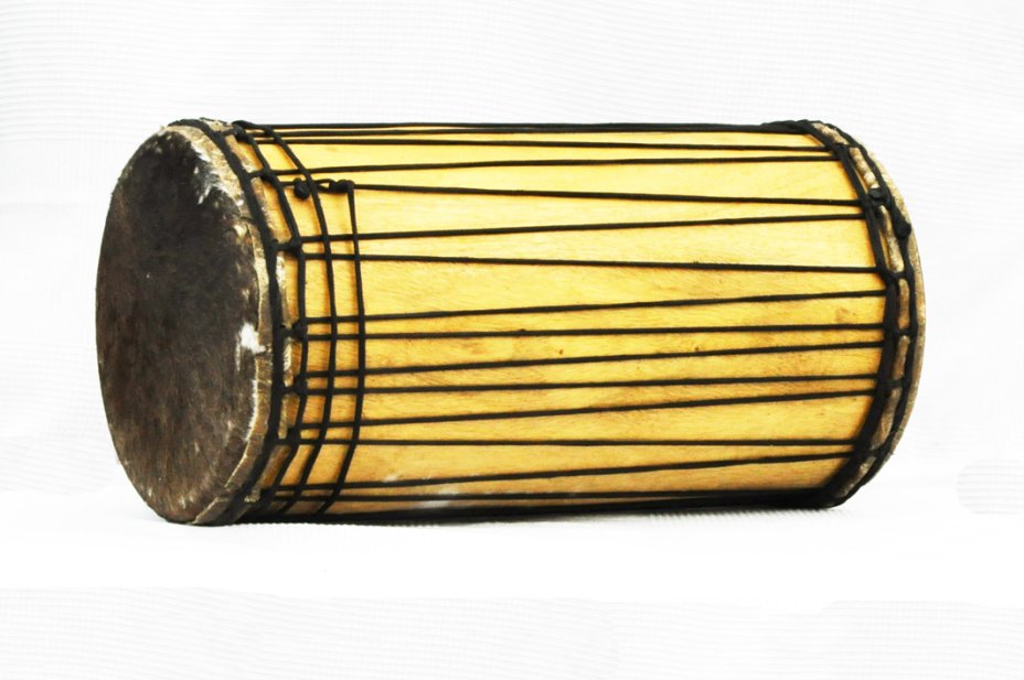 Melina Traditionnelle Aufbau Sangban Dundun - Dundun Basstrommel aus Guinea