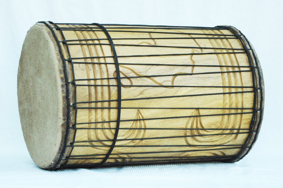 Melina traditionnelle Aufbau Dundunba Dundun - Dundun Basstrommel aus Guinea