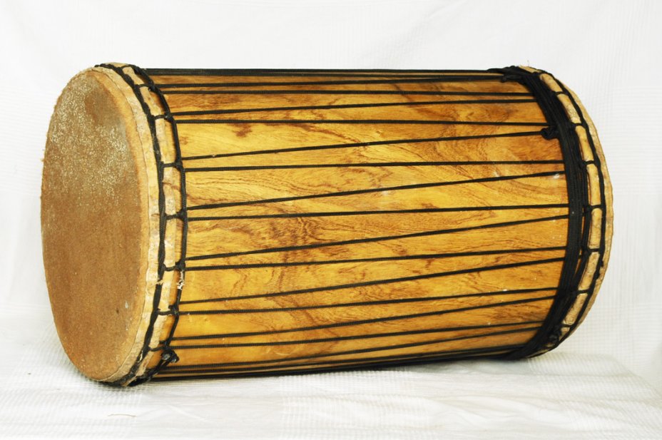 Melina traditionnelle Aufbau Dundunba Dundun - Dundun Basstrommel aus Guinea